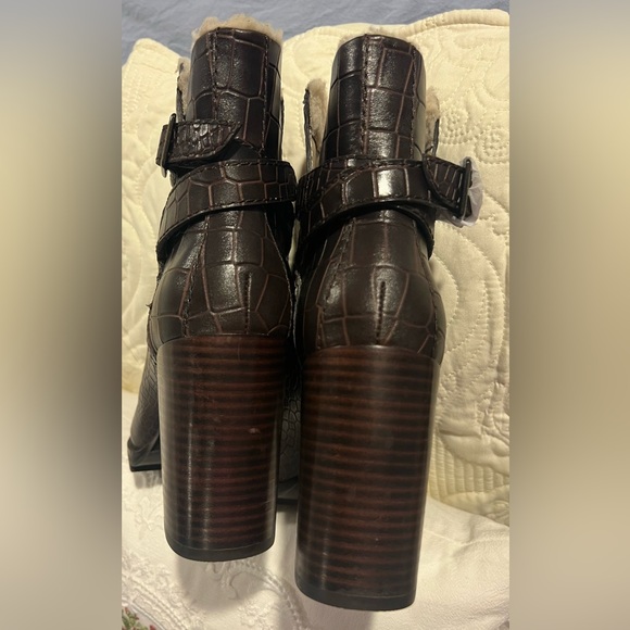 🤎NEW WITH BOX & dust bag Paige chocolate leather, croc-stamped boot 🐿️ - Picture 11 of 17